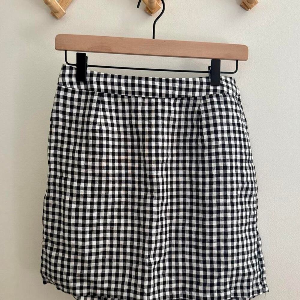 Forever 21 black and white gingham linen mini skirt size small